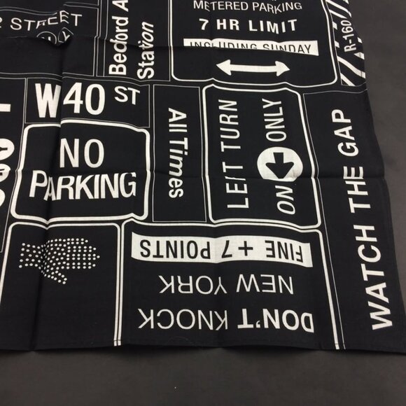 DKNY 100% Cotton Bandana Scarf NYC New York Theme Black & White - Picture 4 of 9